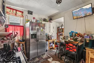 4425 W Carroll Ave, Chicago, IL 60624 - Photo 5