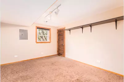 250 Shannon Court, Des Plaines, IL 60016 - Photo 11