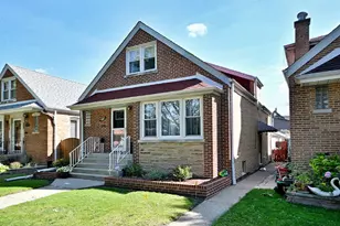 5405 N Mulligan Ave, Chicago, IL 60630 - Photo 1