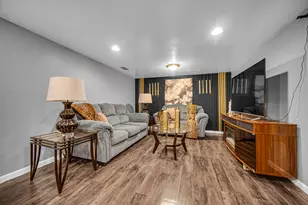 351 E 146th St, Harvey, IL 60426 - Photo 13
