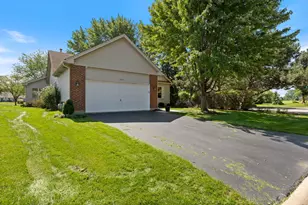 21000 W Hazelnut Ln, Plainfield, IL 60544 - Photo 3