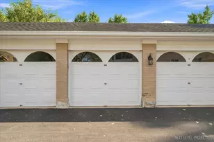 457 Valley Dr, Naperville, IL 60563 - Photo 17