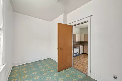 8534 S Muskegon Avenue, Chicago, IL 60617 - Photo 7
