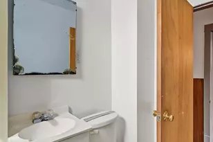 8534 S Muskegon Ave, Chicago, IL 60617 - Photo 15
