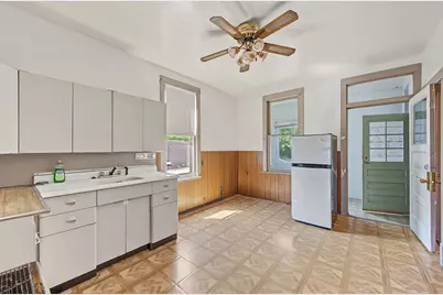 8534 S Muskegon Avenue, Chicago, IL 60617 - Photo 11