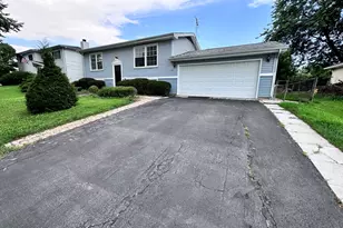 7019 Chestnut St, Hanover Park, IL 60133 - Photo 1