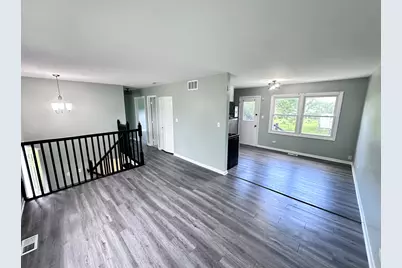 7019 Chestnut Street, Hanover Park, IL 60133 - Photo 5