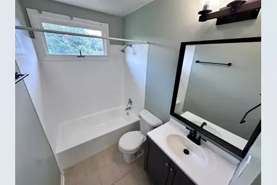 7019 Chestnut Street, Hanover Park, IL 60133 - Photo 15