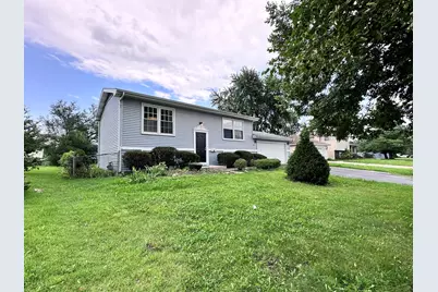 7019 Chestnut Street, Hanover Park, IL 60133 - Photo 3