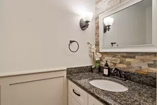 4426 Black Partridge Ln, Lisle, IL 60532 - Photo 13