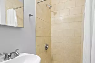 1527 W 18th Pl, Chicago, IL 60608 - Photo 35