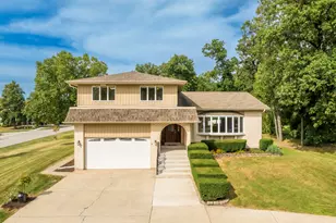 200 N Maple St, Addison, IL 60101 - Photo 87