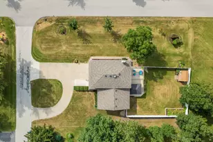 200 N Maple St, Addison, IL 60101 - Photo 89