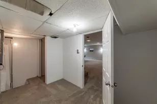 200 N Maple St, Addison, IL 60101 - Photo 47
