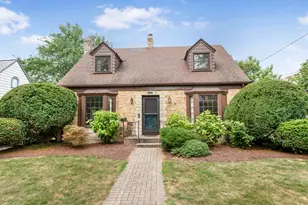 1130 Duncan Ave, Elgin, IL 60120 - Photo 3