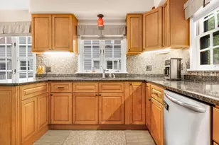 1130 Duncan Ave, Elgin, IL 60120 - Photo 9