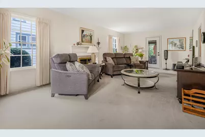 1130 Duncan Avenue, Elgin, IL 60120 - Photo 5