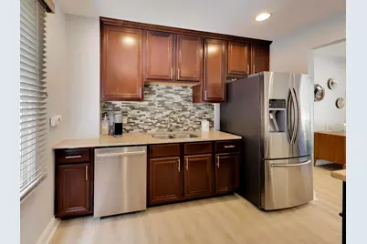 7720 W 65th Place, Bedford Park, IL 60501 - Photo 9