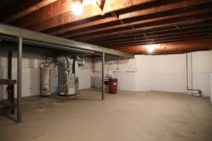 2530 W Pratt Blvd, Chicago, IL 60645 - Photo 9
