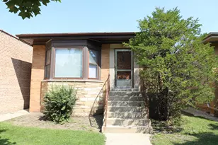 2530 W Pratt Blvd, Chicago, IL 60645 - Photo 1