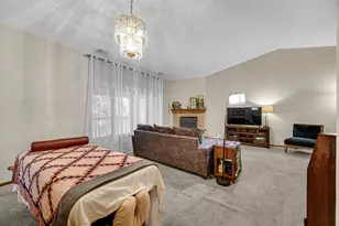 2726 Harbor Dr, Joliet, IL 60431 - Photo 5
