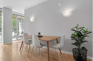 1228 Emerson St, Evanston, IL 60201 - Photo 7
