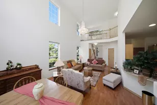 24 Stonegate Ln, Streamwood, IL 60107 - Photo 7
