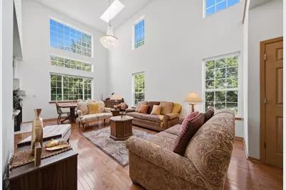 24 Stonegate Lane, Streamwood, IL 60107 - Photo 9