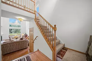 24 Stonegate Ln, Streamwood, IL 60107 - Photo 23