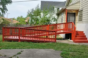 11218 S Parnell Ave, Chicago, IL 60628 - Photo 3
