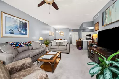 9220 E Prairie Road #306B, Evanston, IL 60203 - Photo 3