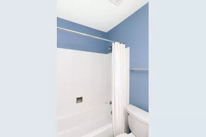 107 S Elroy Avenue, Bartlett, IL 60103 - Photo 25