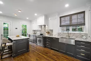 3045 W Ardmore Ave, Chicago, IL 60659 - Photo 11