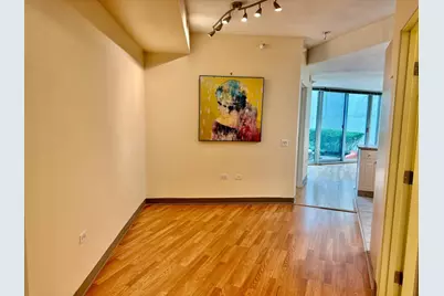 1720 Maple Avenue #409, Evanston, IL 60201 - Photo 11