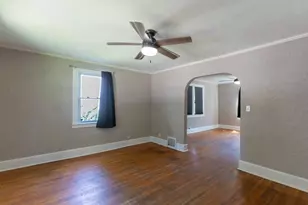 1114 14th St, Rockford, IL 61104 - Photo 3