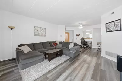 7900 Nagle Avenue #2N, Burbank, IL 60459 - Photo 3