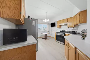 7900 Nagle Ave, Burbank, IL 60459 - Photo 11
