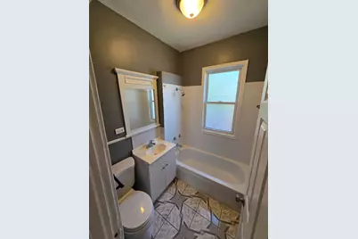 [Address not provided], Chicago, IL 60617 - Photo 9