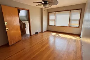 706 E 106th St, Chicago, IL 60628 - Photo 3