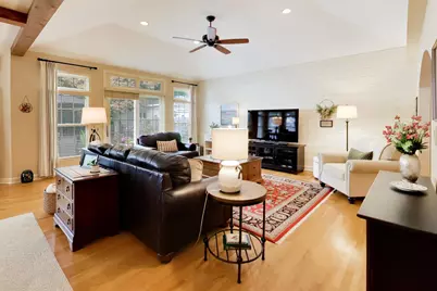 338 S Gibbons Avenue, Arlington Heights, IL 60004 - Photo 17