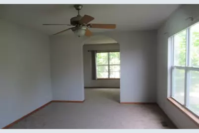 242 Berkshire Lane, Sugar Grove, IL 60554 - Photo 9
