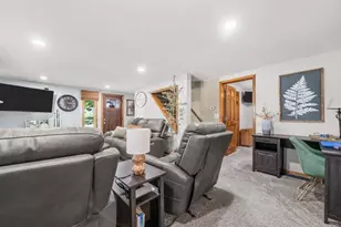 305 S Congress Ave, Polo, IL 61064 - Photo 9