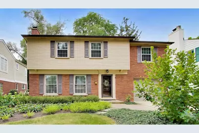 412 S Banbury Road, Arlington Heights, IL 60005 - Photo 1