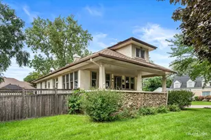 450 Arlington Ave, Elgin, IL 60120 - Photo 1