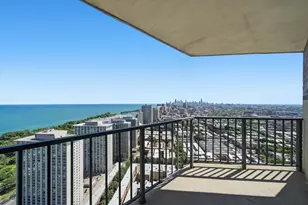 3660 N Lake Shore Dr, Chicago, IL 60613 - Photo 11