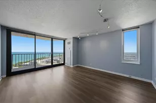 3660 N Lake Shore Dr, Chicago, IL 60613 - Photo 3