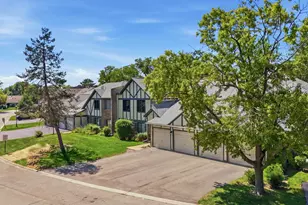 1952 N Hidden Creek Circle, Palatine, IL 60074 - Photo 27