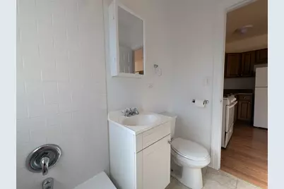 2600 N Kimball Avenue #302, Chicago, IL 60647 - Photo 7