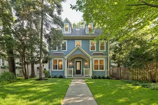 2412 Noyes St, Evanston, IL 60201 - Photo 1