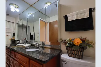 7510 Farmingdale Drive #204, Darien, IL 60561 - Photo 23